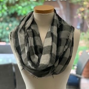 Cejon Infinity Scarf